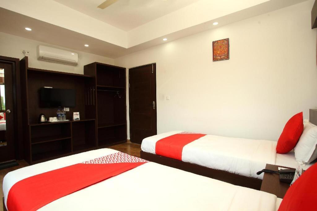 Oyo 525 Hotel Aloka Inn Rummindei Esterno foto