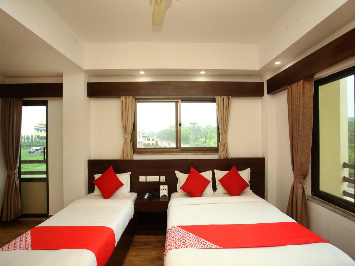 Oyo 525 Hotel Aloka Inn Rummindei Esterno foto