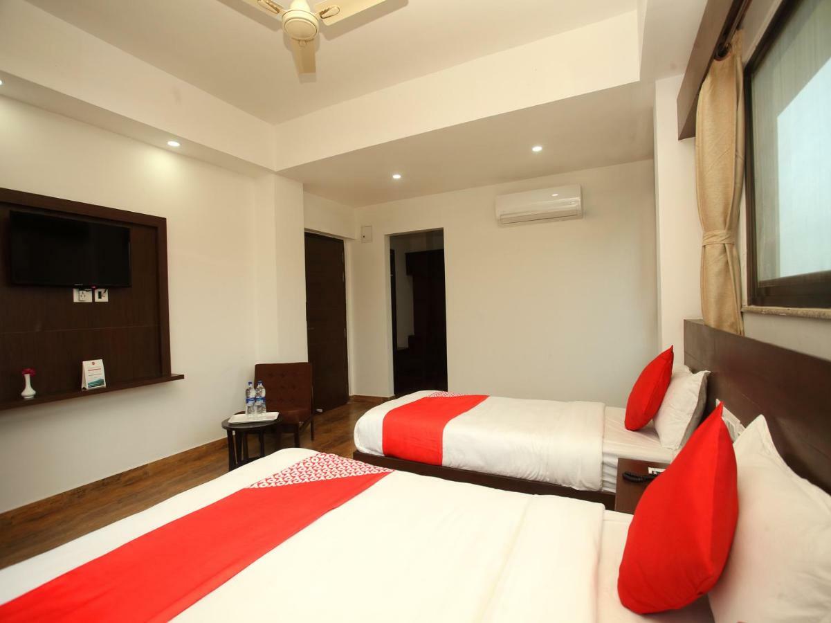 Oyo 525 Hotel Aloka Inn Rummindei Esterno foto