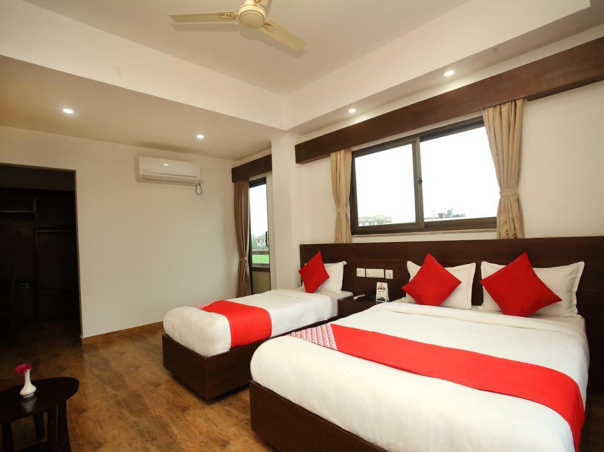 Oyo 525 Hotel Aloka Inn Rummindei Esterno foto
