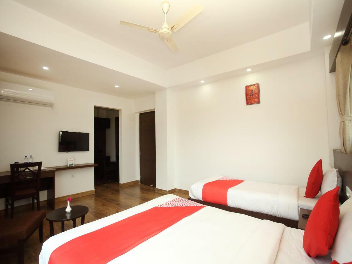 Oyo 525 Hotel Aloka Inn Rummindei Esterno foto