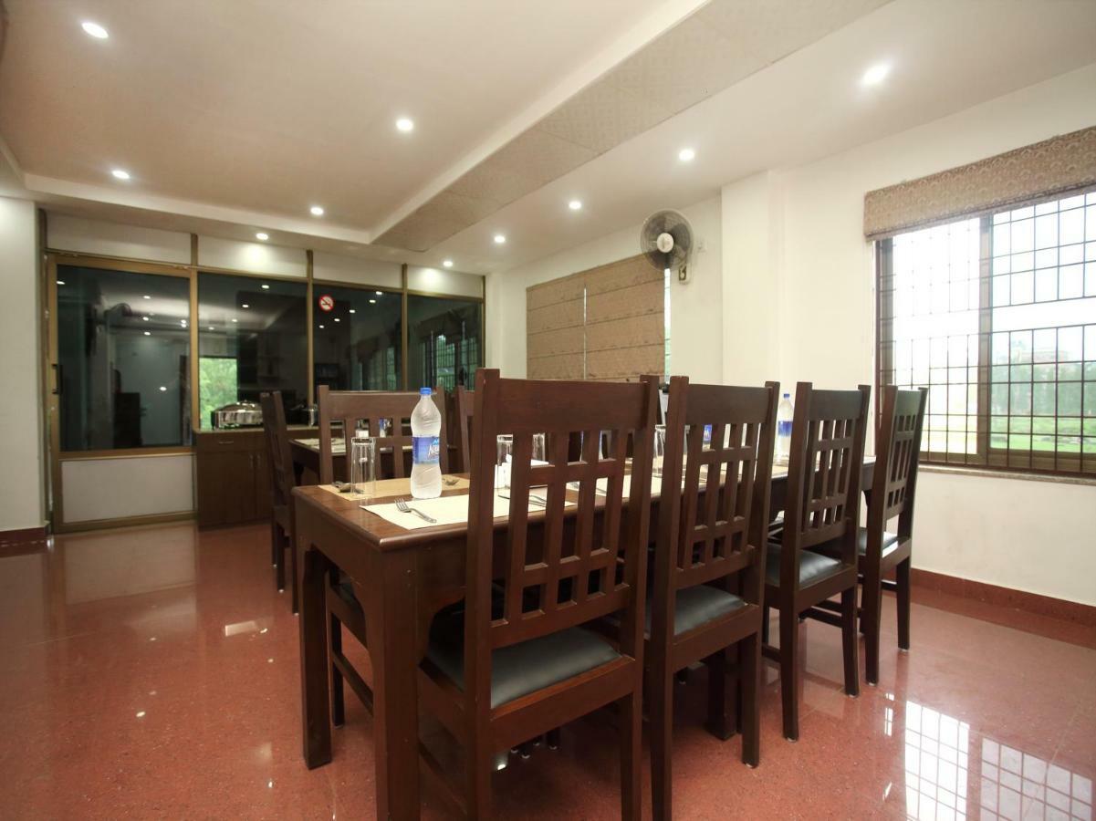Oyo 525 Hotel Aloka Inn Rummindei Esterno foto